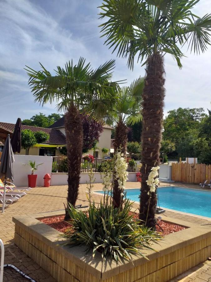 Camping Maeva Escapades Au P'Tit Bonheur Peyrillac-et-Millac Esterno foto