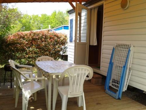 Camping Maeva Escapades Au P'Tit Bonheur Peyrillac-et-Millac Esterno foto